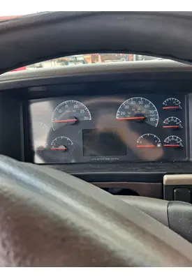 VOLVO VNL GAUGE CLUSTER