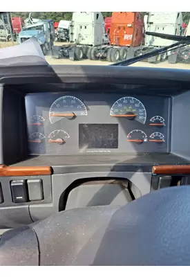 VOLVO VNL GAUGE CLUSTER