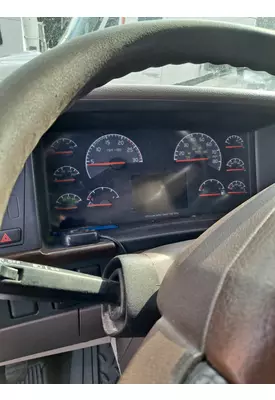 VOLVO VNL GAUGE CLUSTER