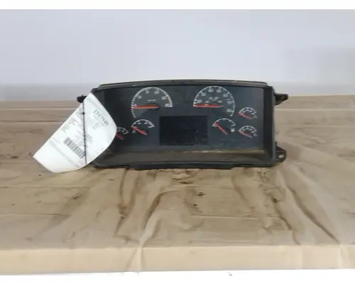 VOLVO VNL GAUGE CLUSTER