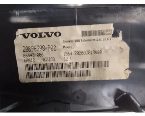 VOLVO VNL GAUGE CLUSTER
