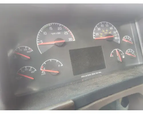 VOLVO VNL GAUGE CLUSTER