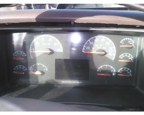 VOLVO VNL GAUGE CLUSTER