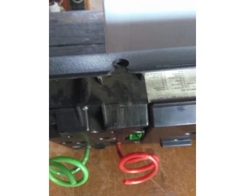 VOLVO VNL GAUGE CLUSTER
