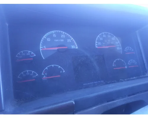 VOLVO VNL GAUGE CLUSTER