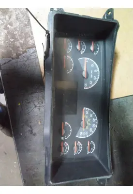 VOLVO VNL GAUGE CLUSTER