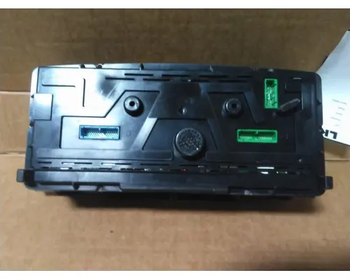 VOLVO VNL GAUGE CLUSTER