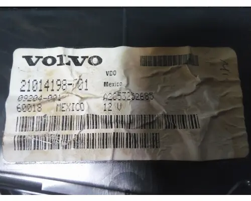VOLVO VNL GAUGE CLUSTER