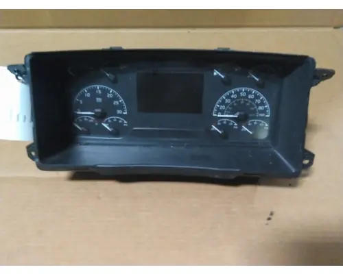 VOLVO VNL GAUGE CLUSTER