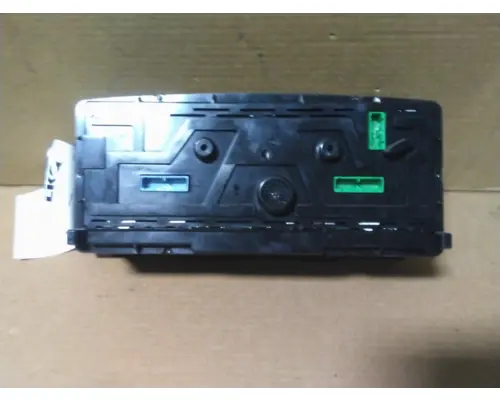 VOLVO VNL GAUGE CLUSTER