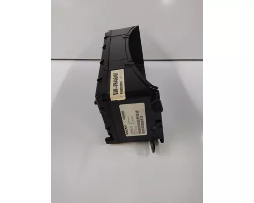 VOLVO VNL GAUGE CLUSTER