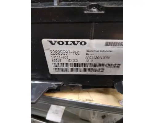 VOLVO VNL GAUGE CLUSTER