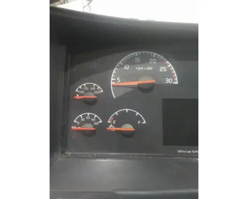 VOLVO VNL GAUGE CLUSTER