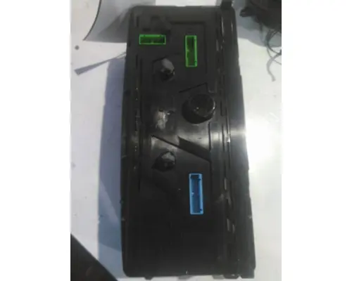 VOLVO VNL GAUGE CLUSTER