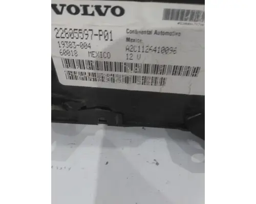 VOLVO VNL GAUGE CLUSTER