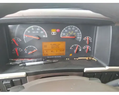 VOLVO VNL GAUGE CLUSTER