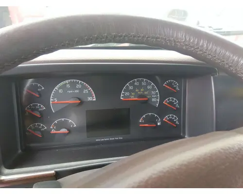 VOLVO VNL GAUGE CLUSTER