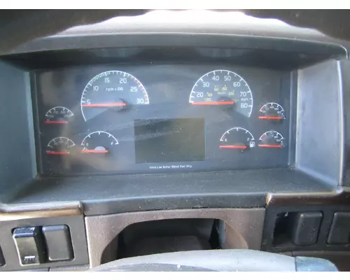 VOLVO VNL GAUGE CLUSTER