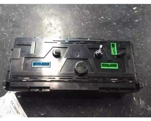 VOLVO VNL GAUGE CLUSTER