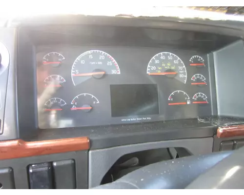 VOLVO VNL GAUGE CLUSTER