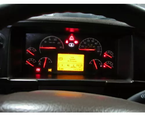 VOLVO VNL GAUGE CLUSTER