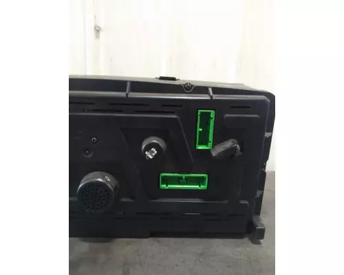 VOLVO VNL GAUGE CLUSTER