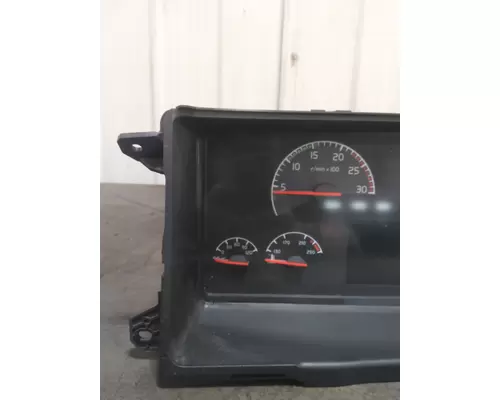 VOLVO VNL GAUGE CLUSTER