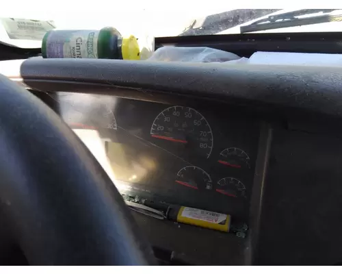 VOLVO VNL GAUGE CLUSTER