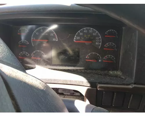 VOLVO VNL GAUGE CLUSTER