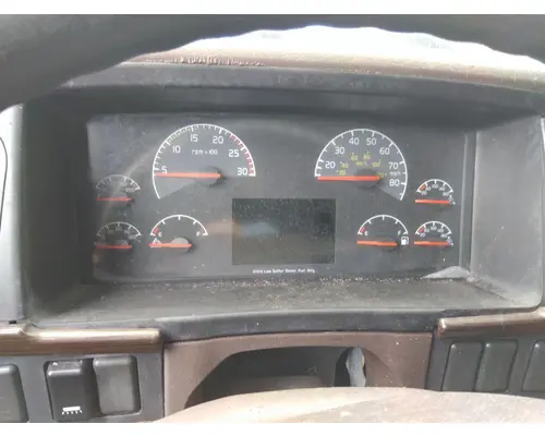 VOLVO VNL GAUGE CLUSTER
