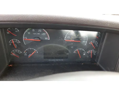 VOLVO VNL GAUGE CLUSTER