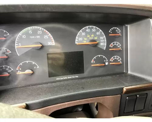 VOLVO VNL GAUGE CLUSTER