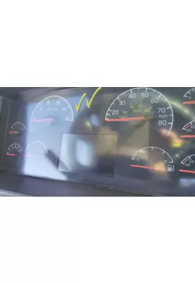 VOLVO VNL GAUGE CLUSTER