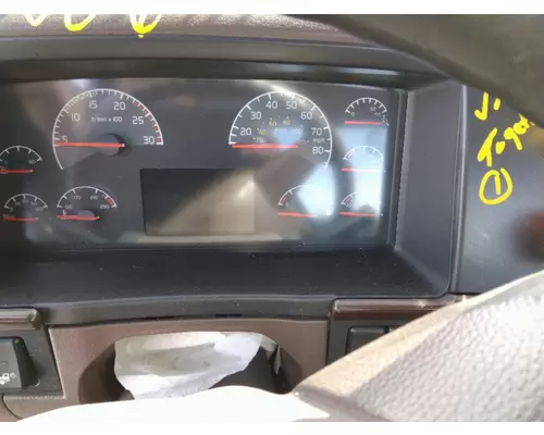 VOLVO VNL GAUGE CLUSTER