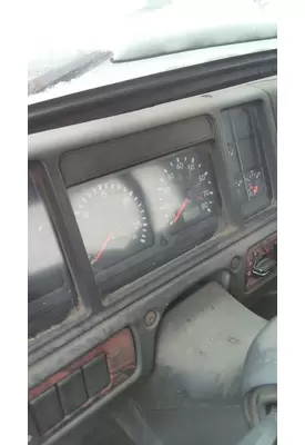 VOLVO VNL GAUGE CLUSTER