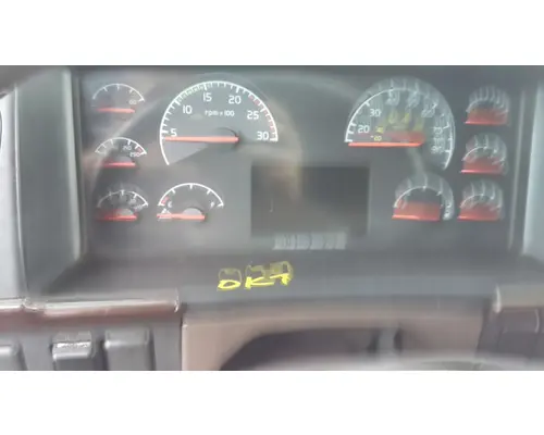 VOLVO VNL GAUGE CLUSTER