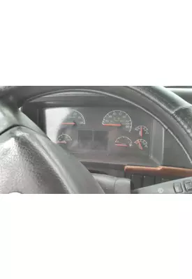 VOLVO VNL GAUGE CLUSTER