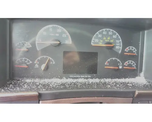 VOLVO VNL GAUGE CLUSTER