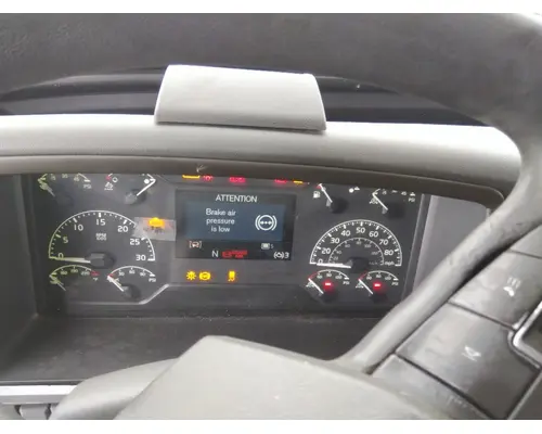 VOLVO VNL GAUGE CLUSTER