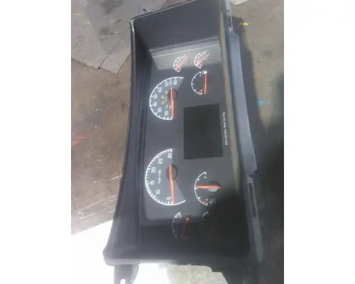 VOLVO VNL GAUGE CLUSTER
