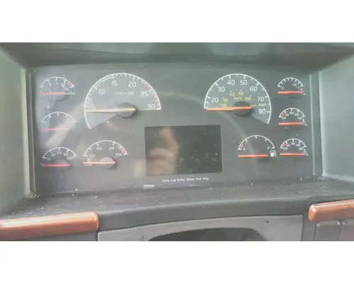 VOLVO VNL GAUGE CLUSTER