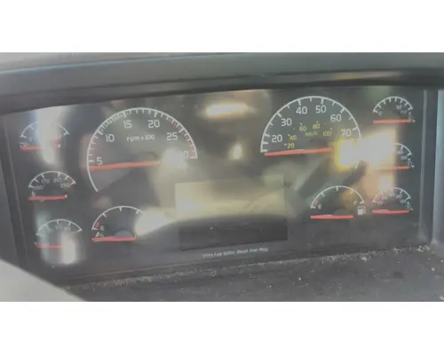 VOLVO VNL GAUGE CLUSTER