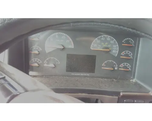 VOLVO VNL GAUGE CLUSTER