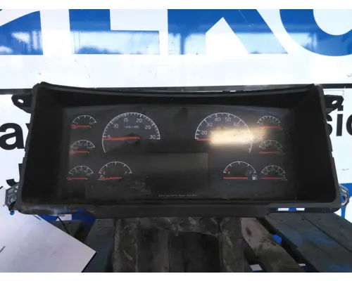 VOLVO VNL GAUGE CLUSTER