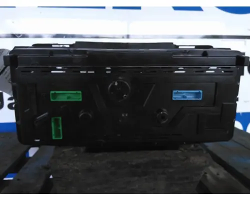 VOLVO VNL GAUGE CLUSTER