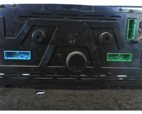 VOLVO VNL GAUGE CLUSTER