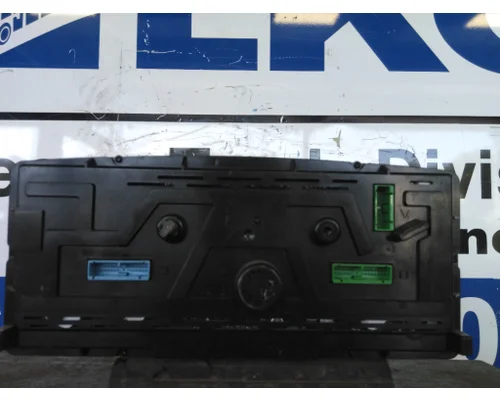 VOLVO VNL GAUGE CLUSTER