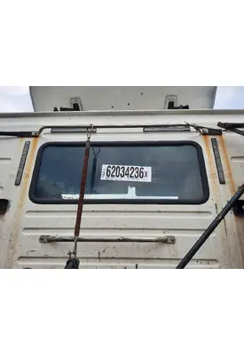 VOLVO VNL GLASS, BACK