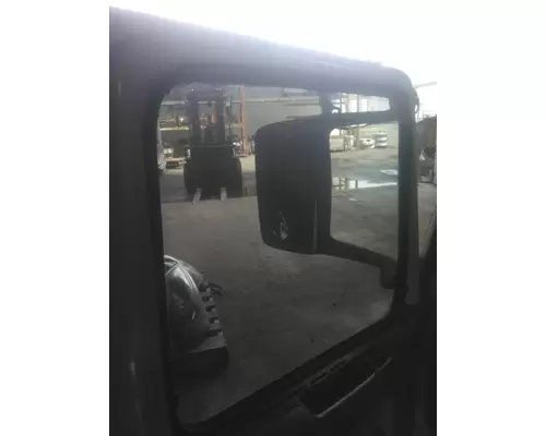 VOLVO VNL GLASS, DOOR, FRONT