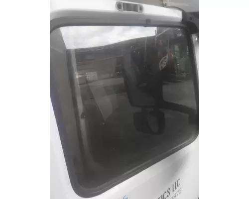 VOLVO VNL GLASS, DOOR, FRONT